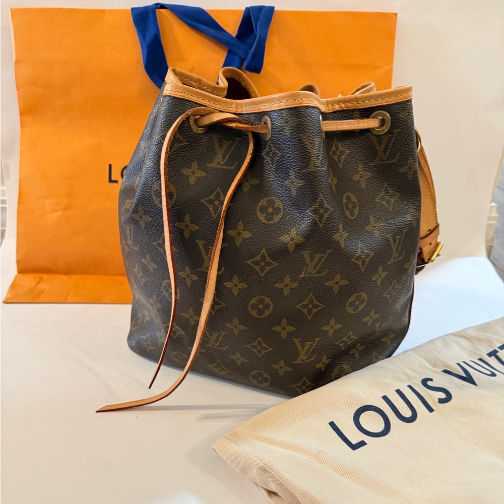 Louis Vuitton Vintage Monogram Petit Noe Shoulder Bag Brown *New Vachetta*